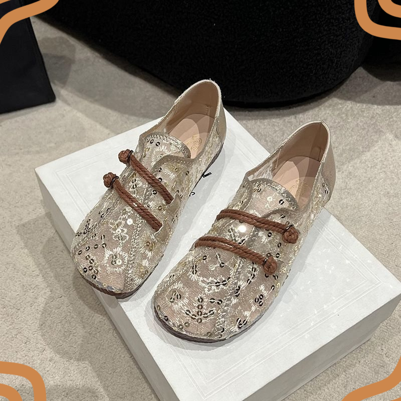 Retro Womens Shoes Exquisite A - Embroidery Design ulasan dan harga