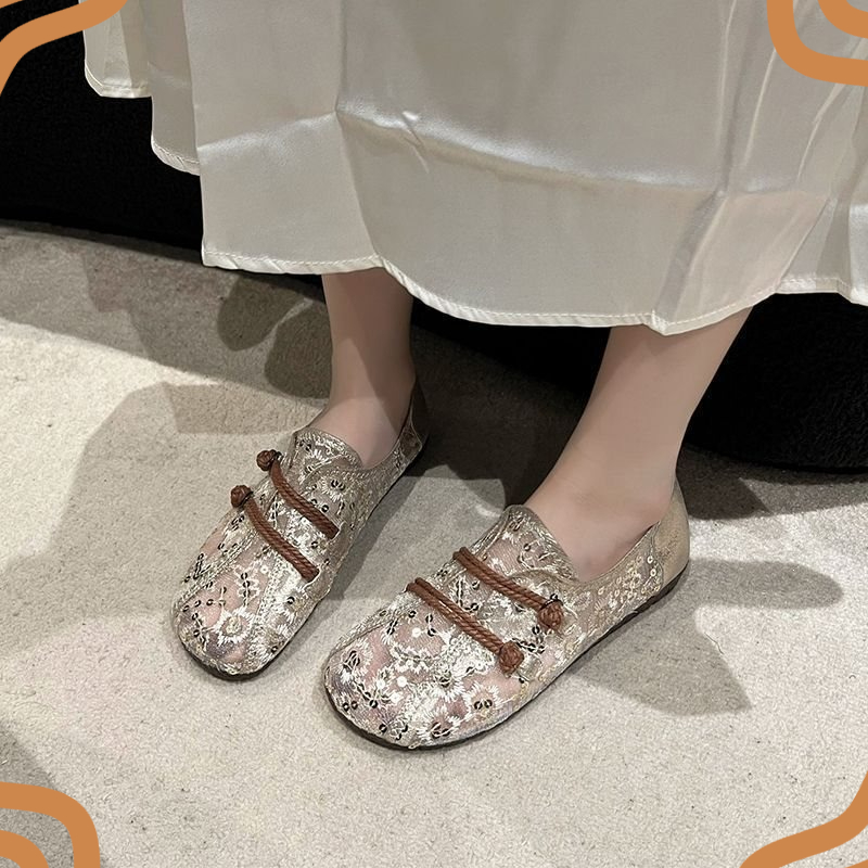 Retro Womens Shoes Exquisite A - Embroidery Design ulasan dan harga